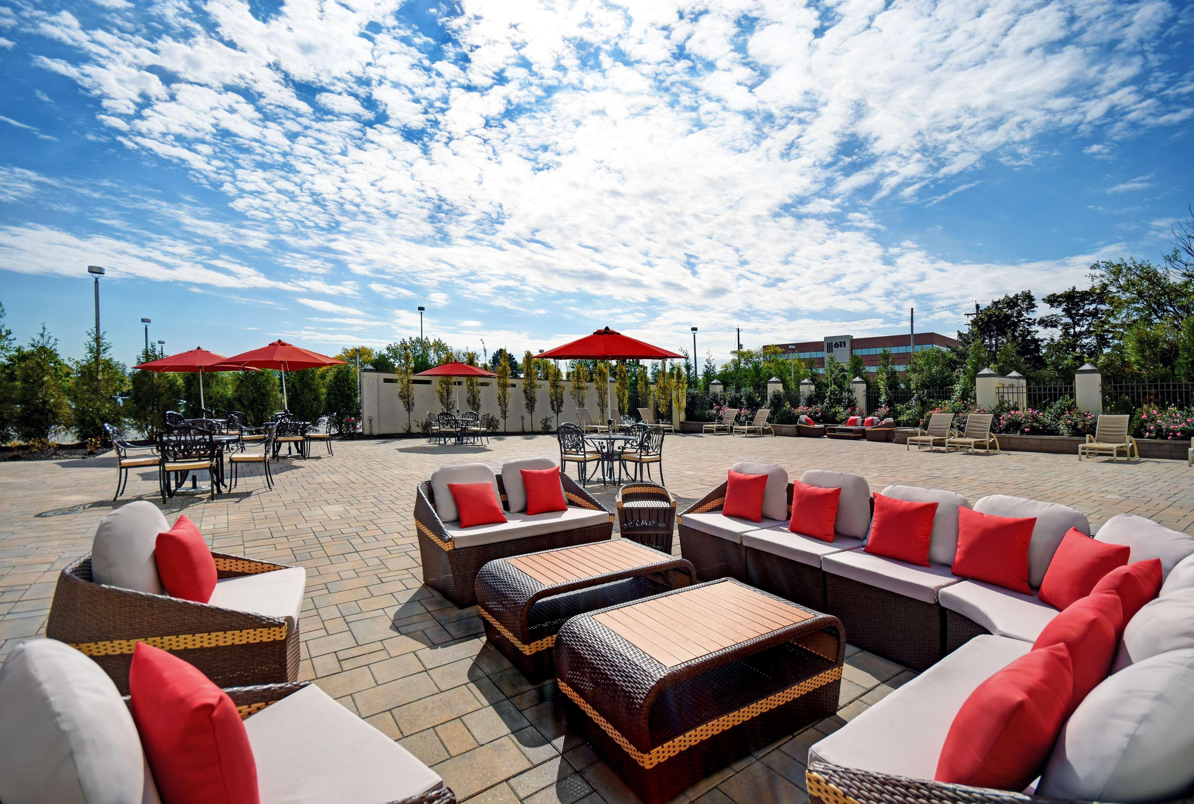 Hilton Hasbrouck Heights-Meadowlands Hotel Bagian luar foto